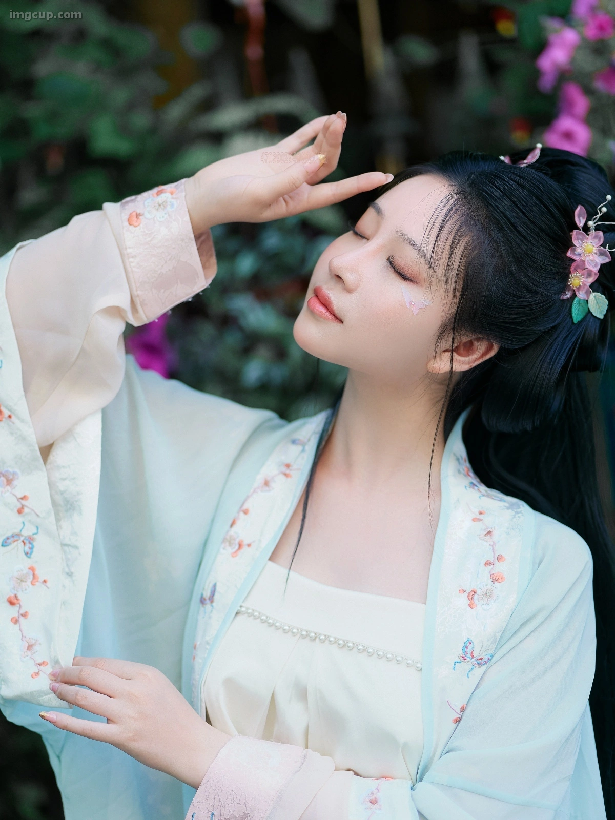 Coser 年年 – 花间集 第3张图