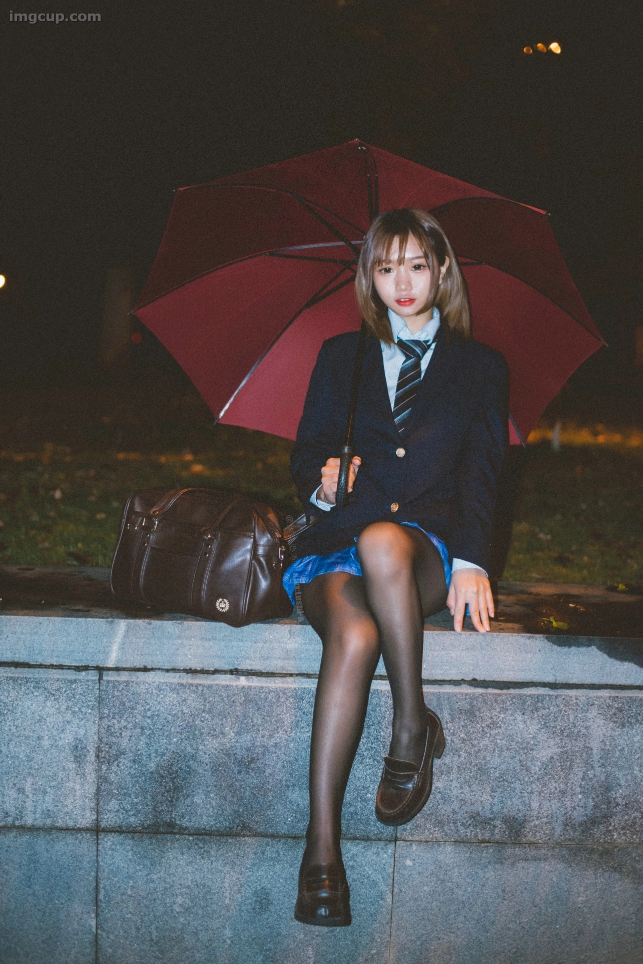 Coser 柒柒要乖哦 NO.011 深夜公园JK 第7张图