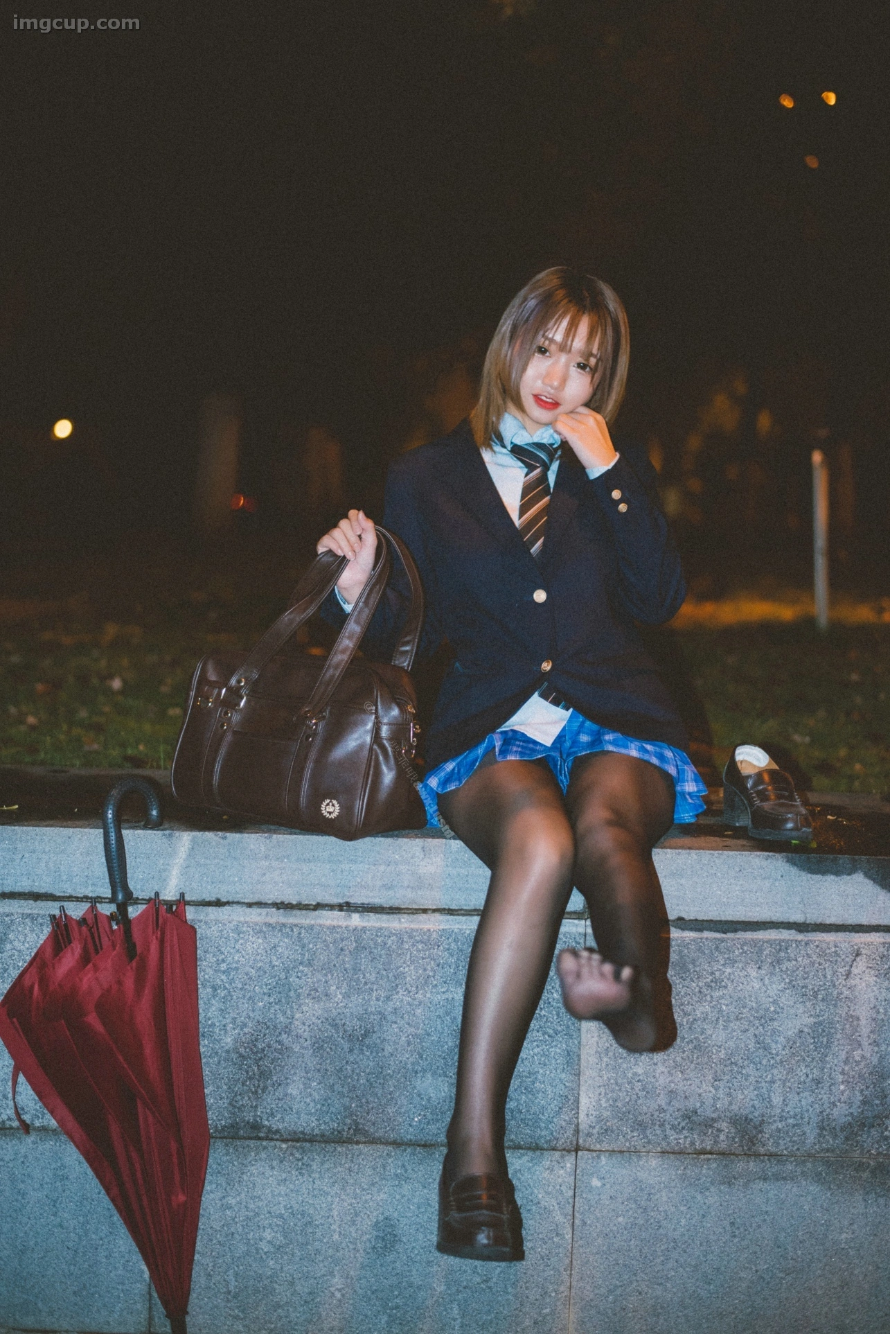 Coser 柒柒要乖哦 NO.011 深夜公园JK 第11张图