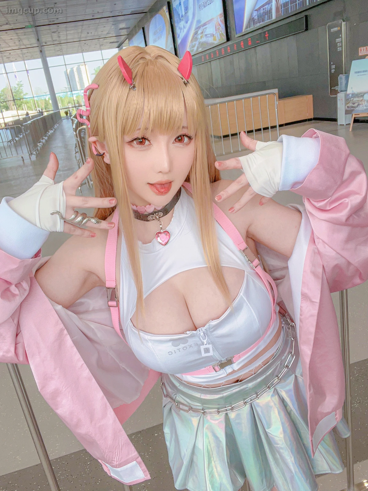 Nekokoyoshi 爆机少女喵小吉, 写真集 小吉的秘密花园 第7张图