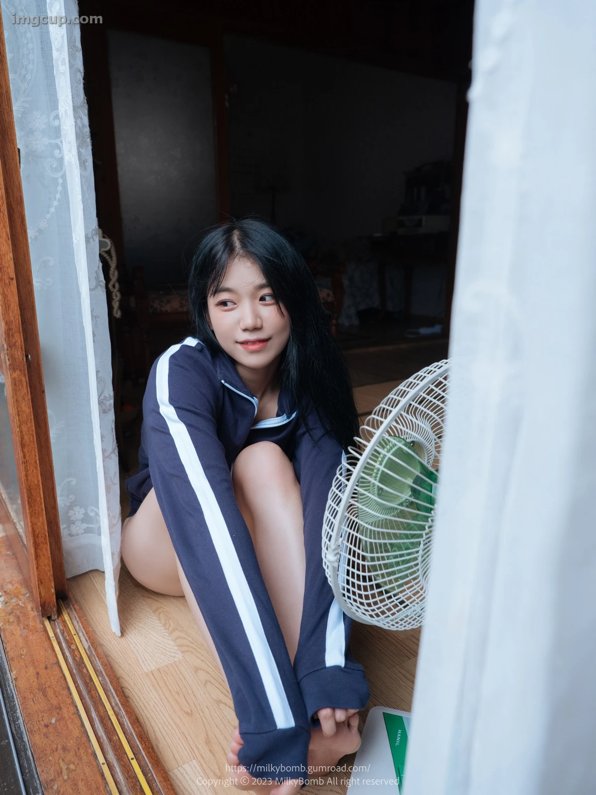 Mallang 말랑, PURE MEDIA Vol.288 ‘Moist Girl on Rainy Day’ Set.01 第27张图