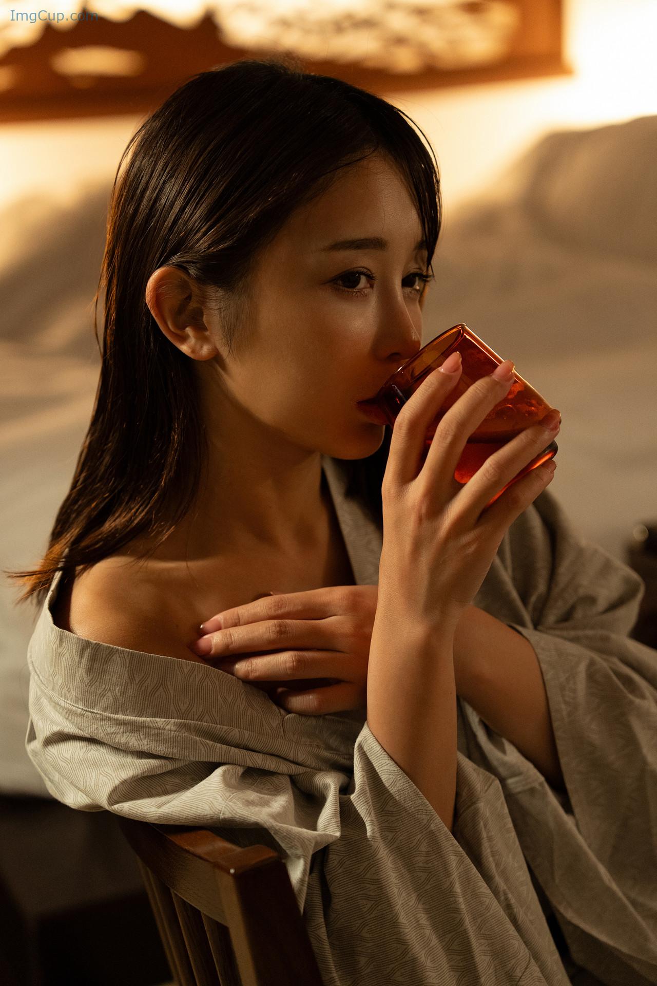 Ikumi いくみ, デジタル写真集 『MITSU』 Set.01 第9张图