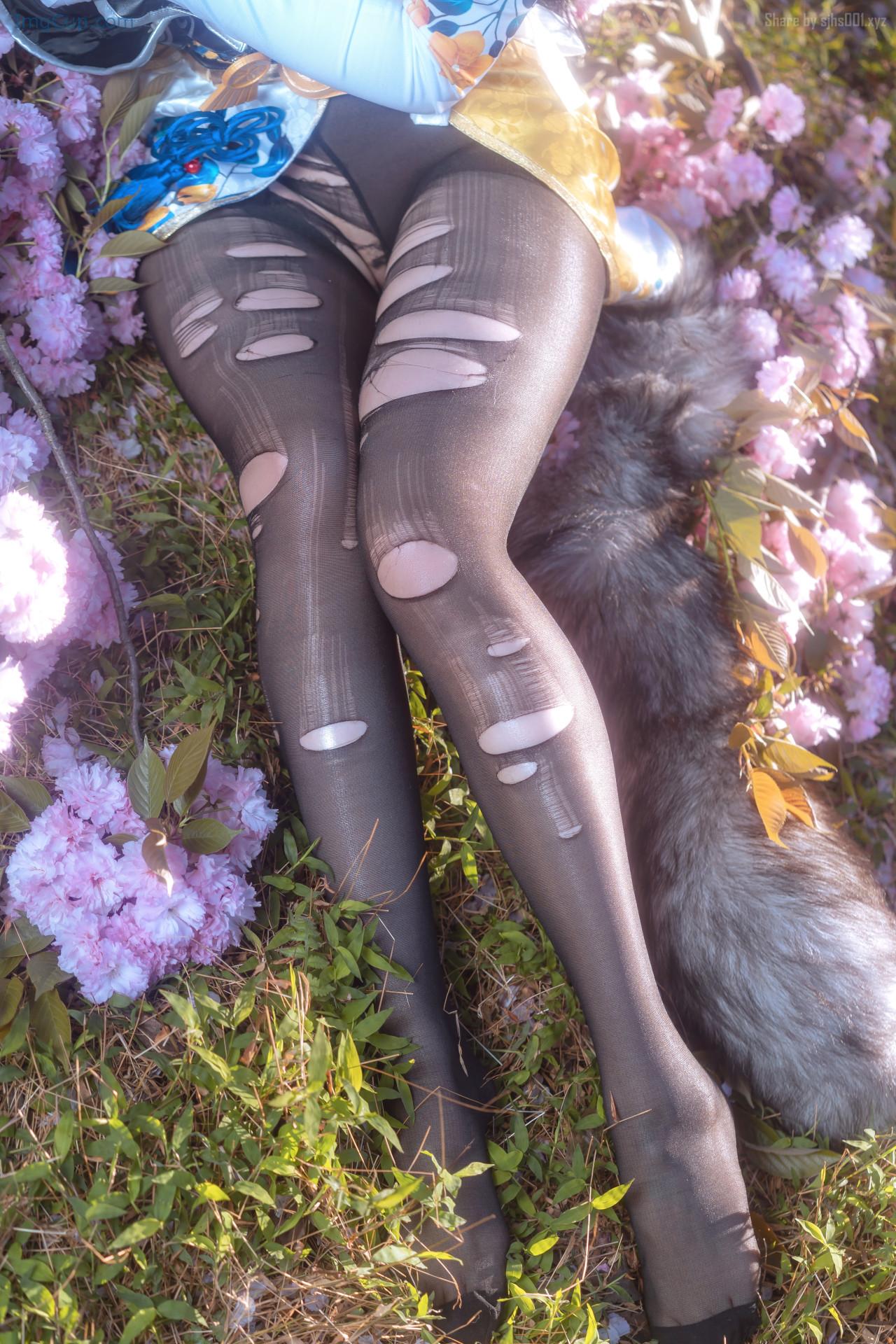 Nekokoyoshi 爆机少女喵小吉, 写真集 永劫无间 胡桃+V 第49张图