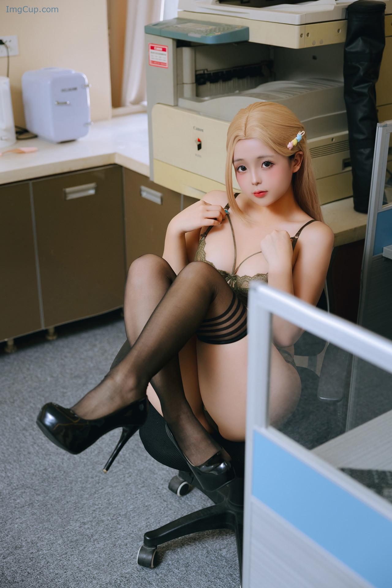 Cosplay Rinaijiao日奈娇 – 办公室 第71张图