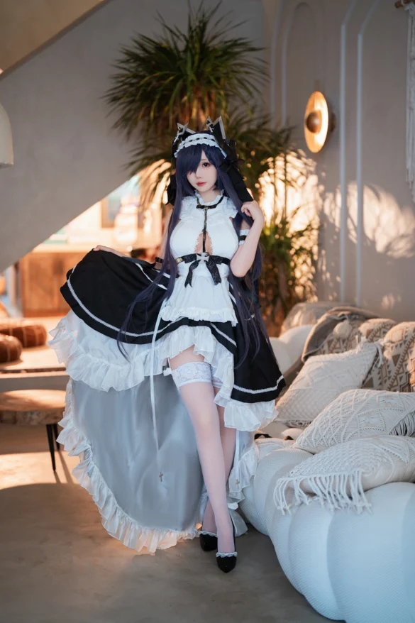 Cosplay 面饼仙儿 – 碧蓝航线 奥古斯特 女仆 – 公主连结Re：Dive 宵滨深月 第1张图