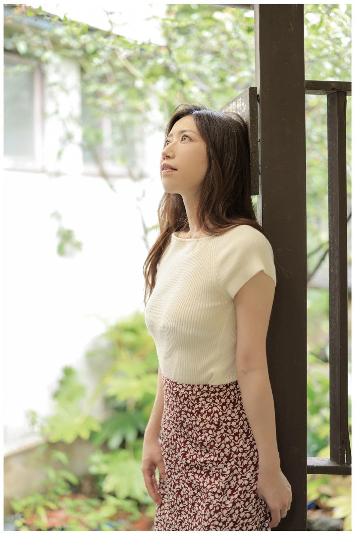 Manami Oura 大浦真奈美, ヌード写真集 「Nostalgia 回顧」 第3张图