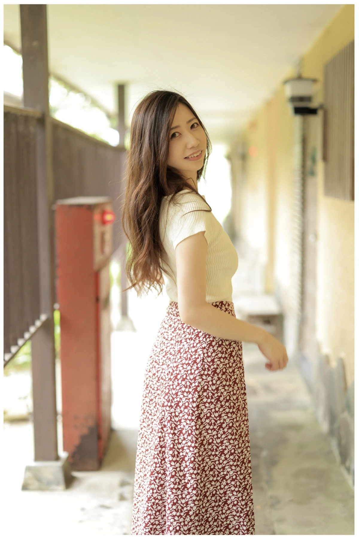 Manami Oura 大浦真奈美, ヌード写真集 「Nostalgia 回顧」 第7张图