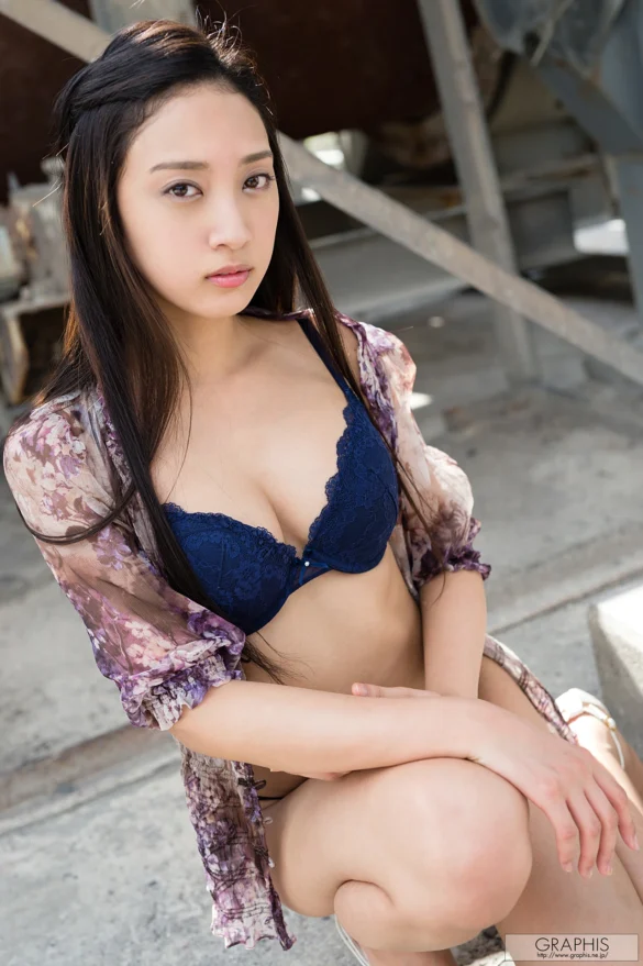 辻本杏 x 麻生希 x 香西咲, Graphis Gallery Special Mixture 008 第1张图