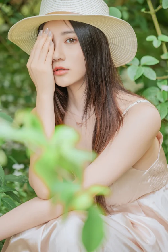 Cosplay 年年Nnian – 木绣球 & 夏日小院 第1张图