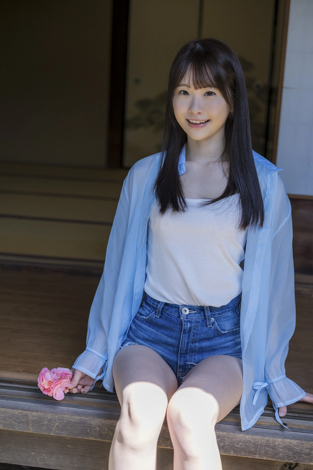 Emika Shirakami 白上咲花, ヌード写真集 「百花繚乱」 第12张图