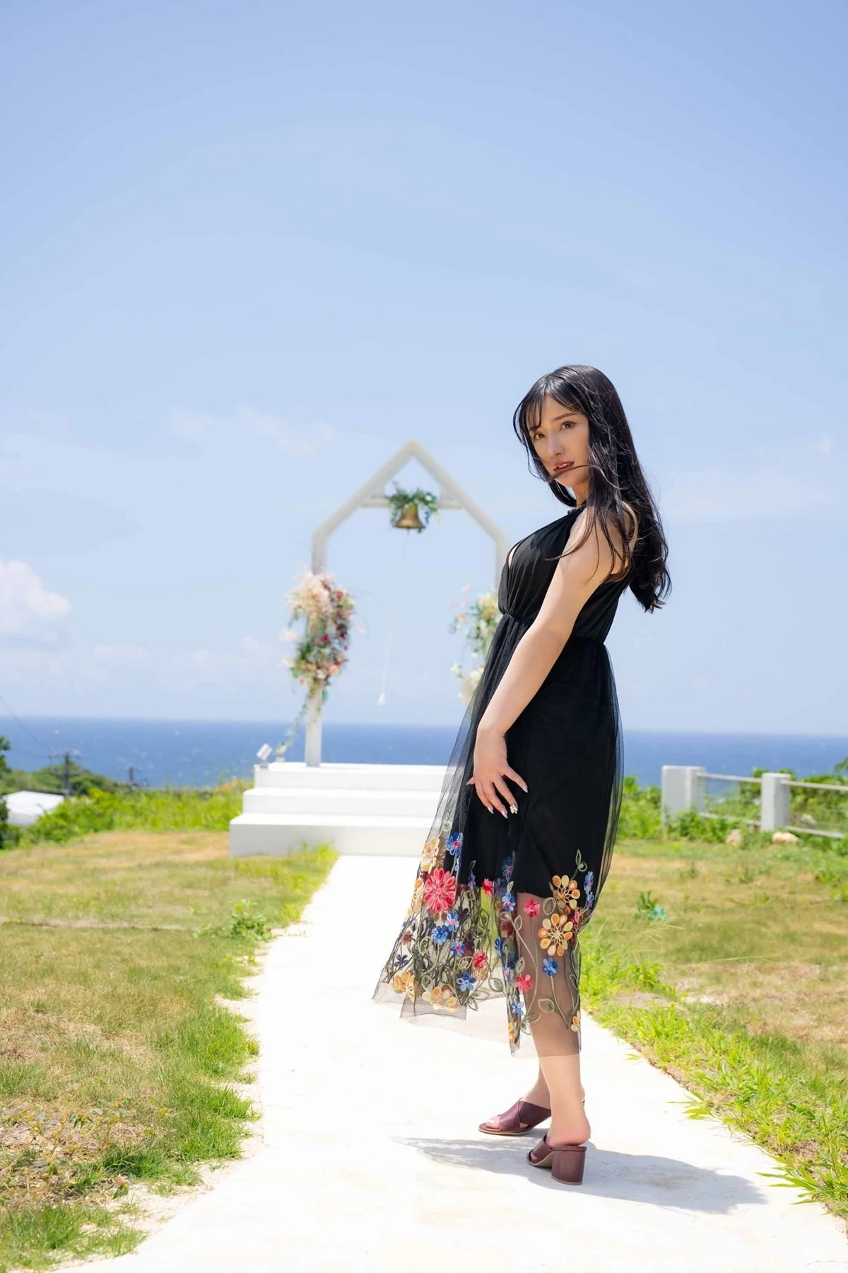 Karen Yuzuriha 楪カレン – 週刊現代デジタル写真集 プレミアムヌードシリーズ 「青く清く、ふさやかに。」 第3张图
